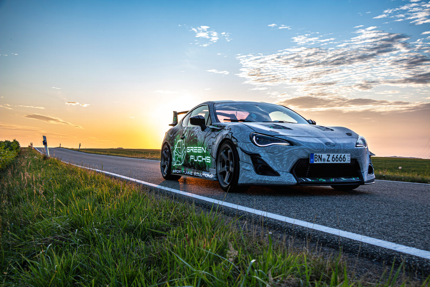 TRD Seitenfinne Fenders | GT 86 | *Grundiert*