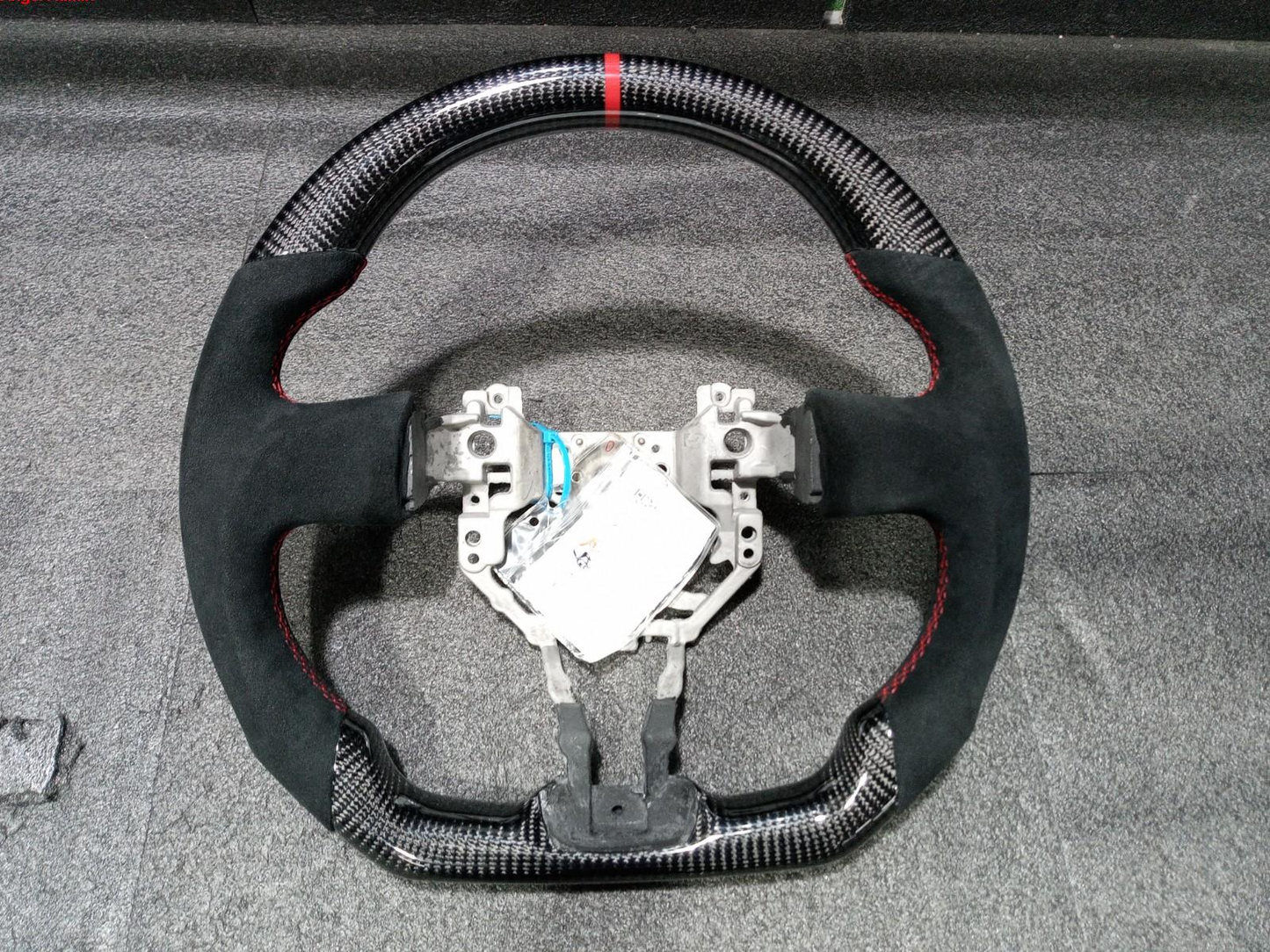 GreenFuchs | Carbon Lenkrad | GT86 & BRZ I